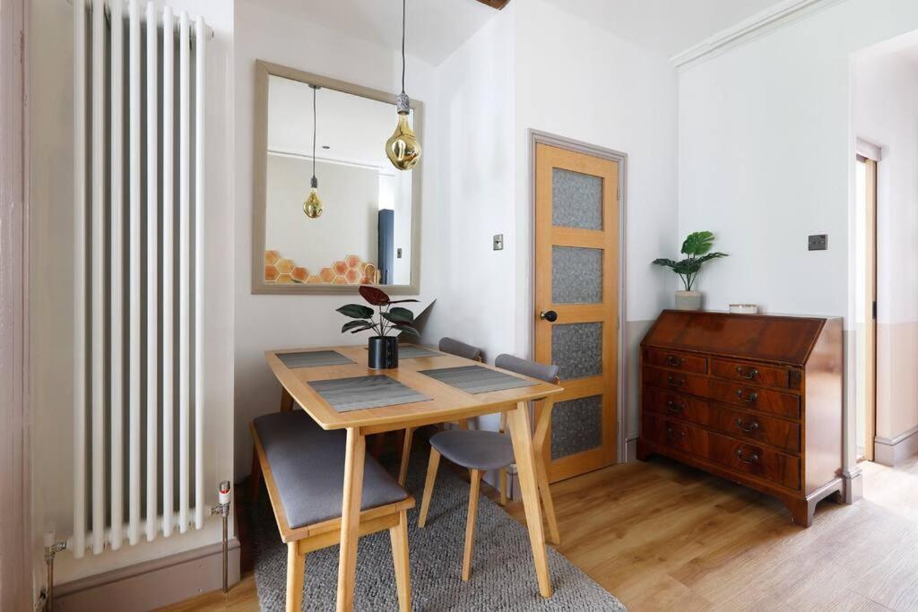 Stunning 2 Bedroom Flat 8Min Walk From The Beach Hove Exterior foto
